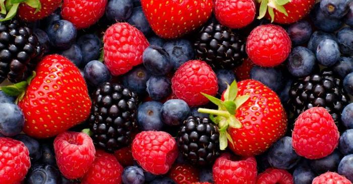 Aceste 10 fructe roșii sunt o comoară de beneficii pentru sănătate