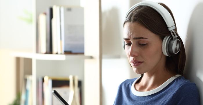 De ce tinerii sunt mai predispusi la pierderea auzului – are legatura cu o „epidemie a zgomotului”, spun cercetatorii