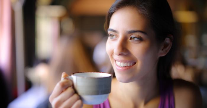 3 suplimente alimentare pe care n-ar trebui sa le iei cand iti bei cafeaua