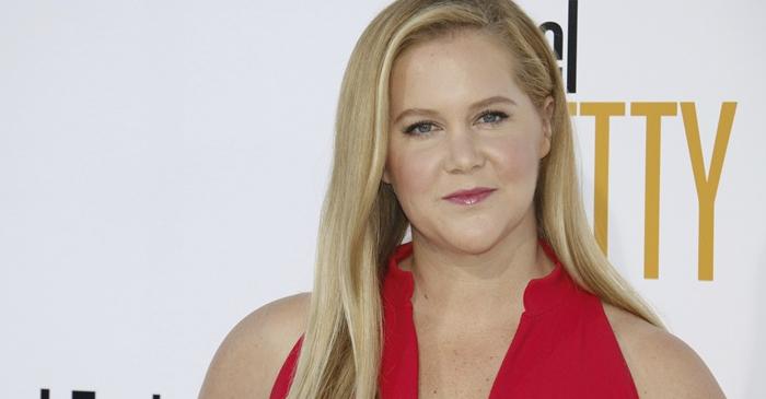 Actrița Amy Schumer aduce în atenția publică sindromul Cushing