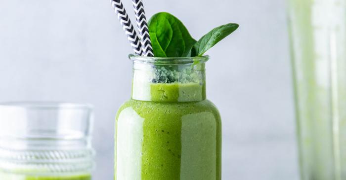 Ce băutură detoxifiantă vă energizează dimineața?
