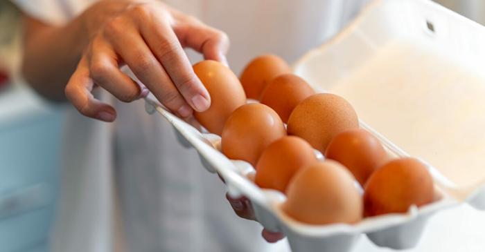 Culoarea cojii de ou nu influențează valoarea nutritivă, confirmă specialiștii