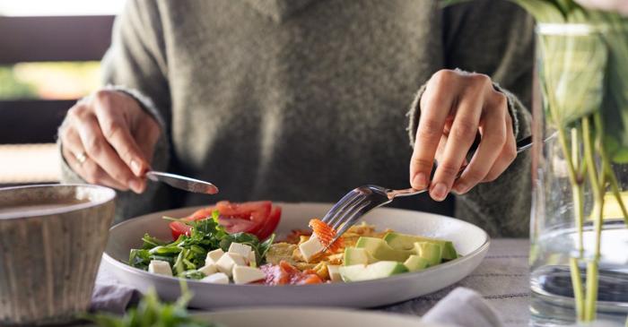 Cum poți reduce grăsimea viscerală cu un suc-minune