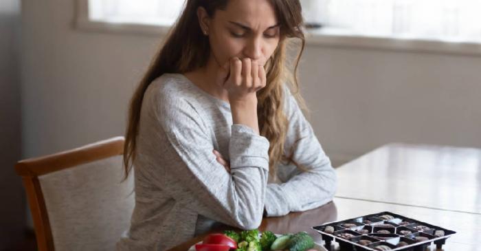 Ce să mănânci în fiecare fază a ciclului menstrual pentru a avea mai multă energie