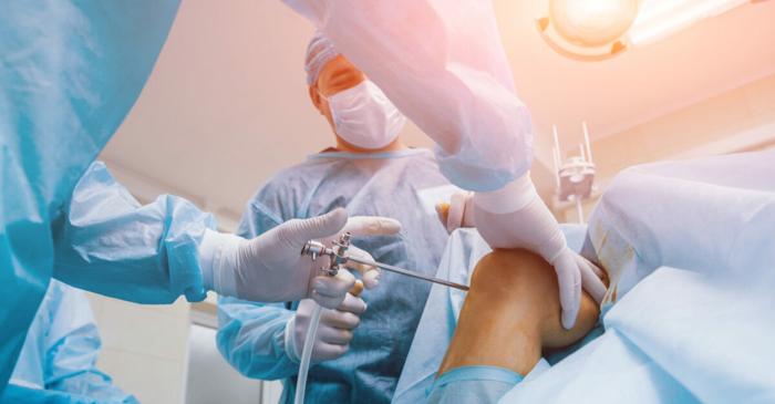 Ghidul complet al recuperării după operația de menisc, explicat de dr. Râșcu