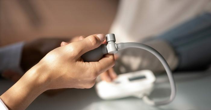 O dietă bogată în potasiu este mai eficientă decât reducerea sării pentru hipertensivi