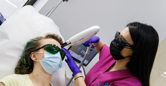 Rozaceea în sezonul cald: ghidul complet al pacientului pentru diagnostic și tratament