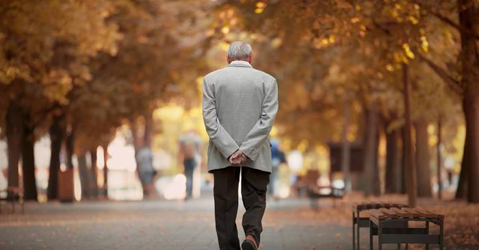 Un oncolog învingător al cancerului dezvăluie patru obiceiuri vitale pentru prevenție