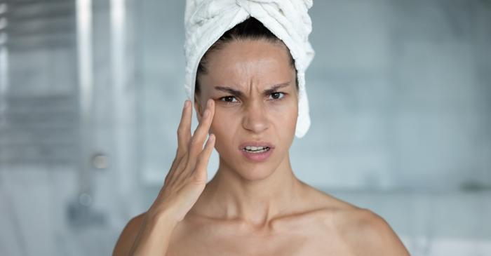 Dr. Ree Adel dezvăluie legătura neașteptată dintre pasta de dinți și acneea periorală