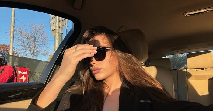 Iustina Loghin își etalează silueta în Filipine, la șase luni după naștere