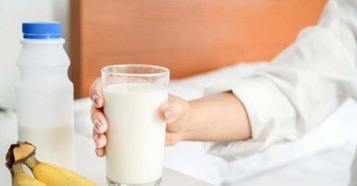 Banana consumată înainte de culcare: aliatul natural pentru un somn odihnitor