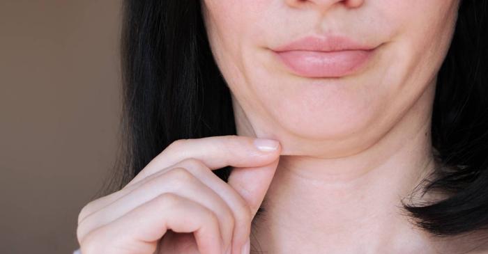 De ce îmbătrânește gâtul mai rapid și cum îl poți întineri?