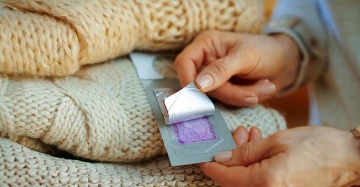 Șase mirosuri naturale care alungă moliile din dulapuri și cămară