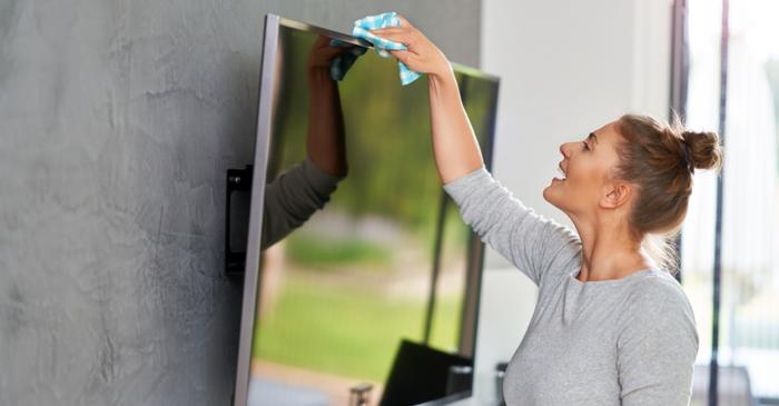 O soluție cu ingrediente din bucătărie previne depunerea prafului pentru o lună