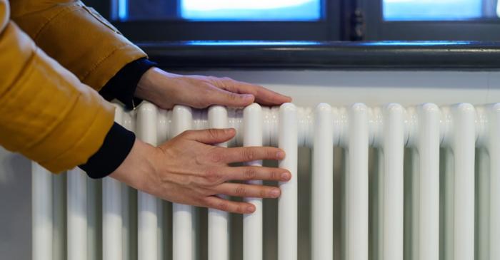 Caloriferele reci în partea de jos semnalează o problemă simplă de rezolvat