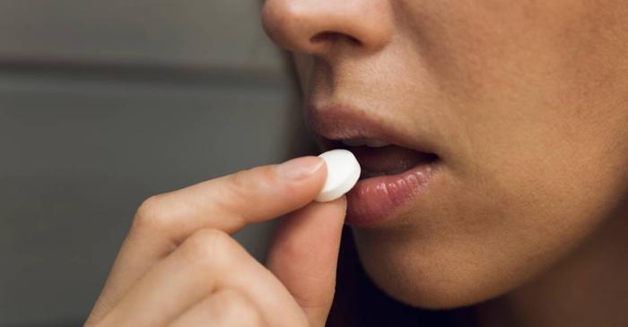 Paracetamolul și ibuprofenul pot deveni periculoase în combinație cu alte medicamente