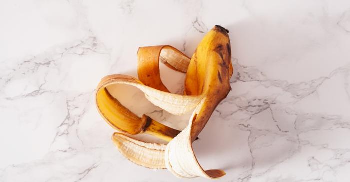 Cojile de banană îngropate în noiembrie hrănesc solul pe durata întregii ierni