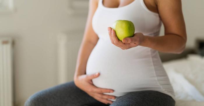 De ce trebuie să iei acid folic cu luni înainte de a rămâne însărcinată?