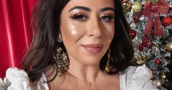 Oana Roman se arată nemachiată la aproape 50 de ani și dezvăluie secretele tenului său