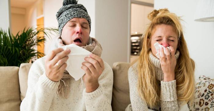 Cum să gestionezi corect tusea pentru a-i proteja pe cei din jur