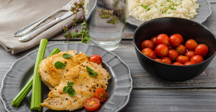 Ordinea în care consumăm alimentele influențează procesul de slăbire