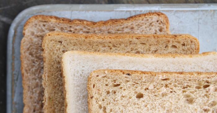 Pâinea integrală 100% este cea mai sănătoasă alegere pentru sandvișuri
