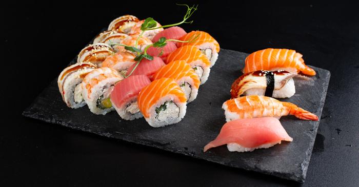 Sushi ascunde riscuri neașteptate în spatele imaginii sale sănătoase