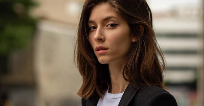 De ce o boală care afectează sute de mii de românce rămâne invizibilă?