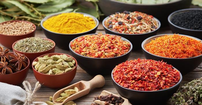 În ce situații poate turmericul să provoace vânătăi și sângerări?