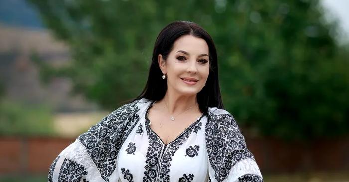 Angela Rusu a slăbit 25 de kilograme după o operație de micșorare a stomacului recomandată în urma extirpării unei tumori