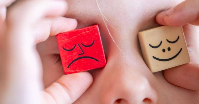 Care sunt semnele timpurii ale autismului pe care părinții le pot ignora?