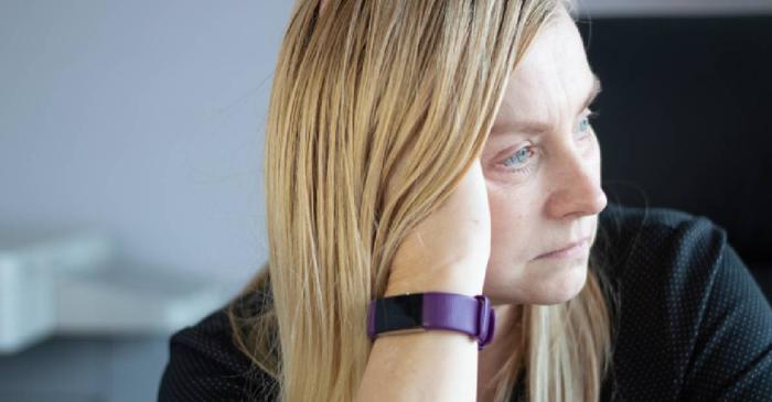 De ce suprasolicitarea mentală ne blochează în fața deciziilor simple