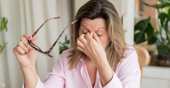 Durerile de cap matinale pot ascunde afecțiuni neurologice grave