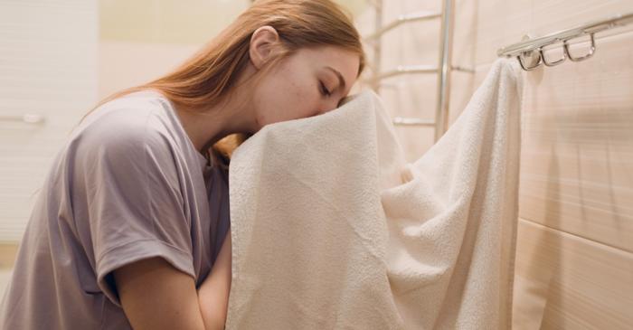 Motivele pentru care prosoapele miros neplăcut chiar și după spălare