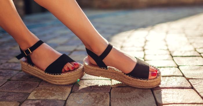 O cremă naturală învinge ciuperca unghiilor unde altele eșuează